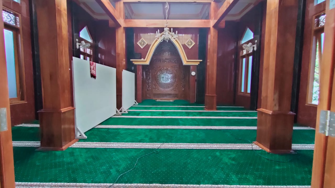 BLOG-dep-menyediakan-karpet-untuk-masjid-darussalam